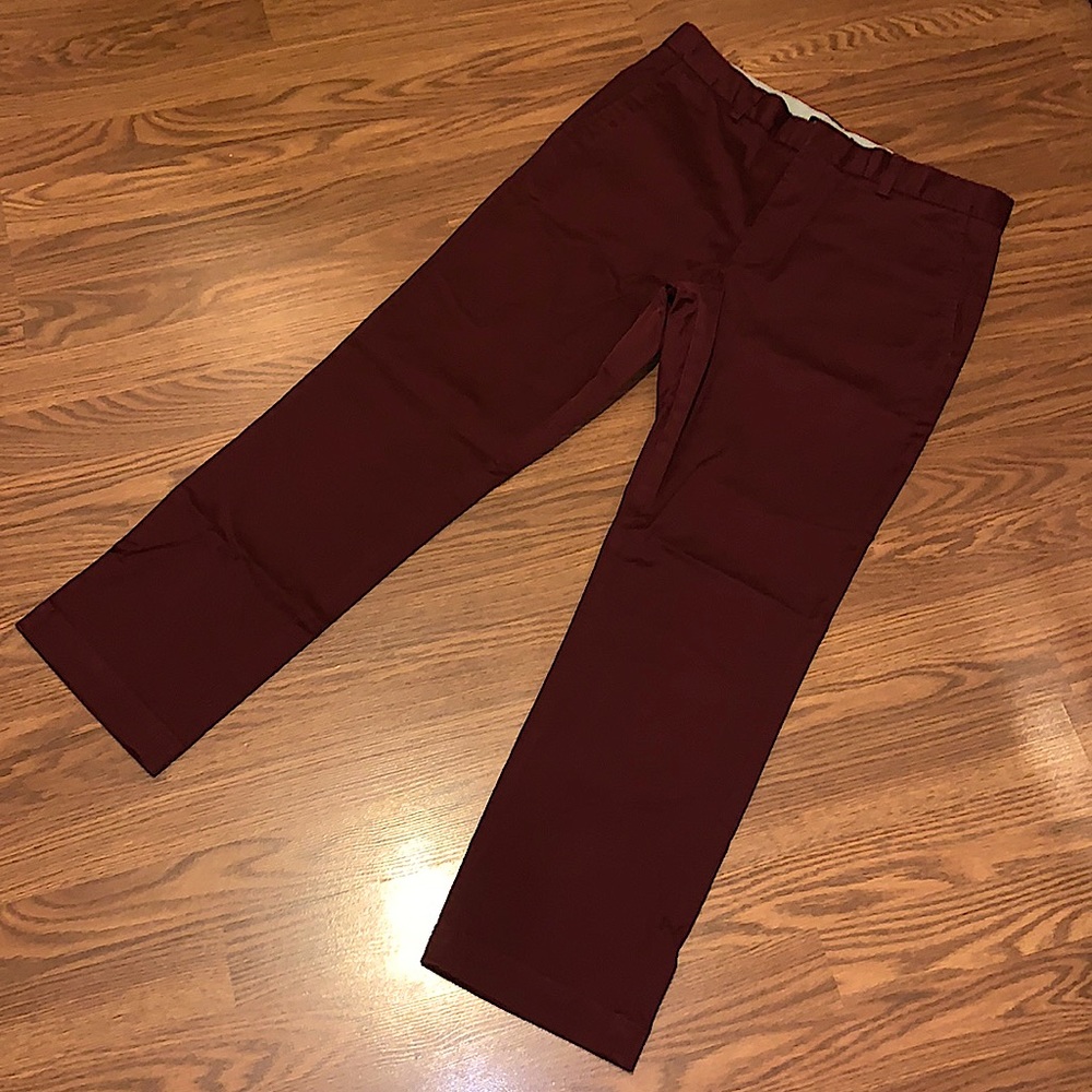 SOLD - Banana Republic Men’s Size 34x30 Aiden Chino